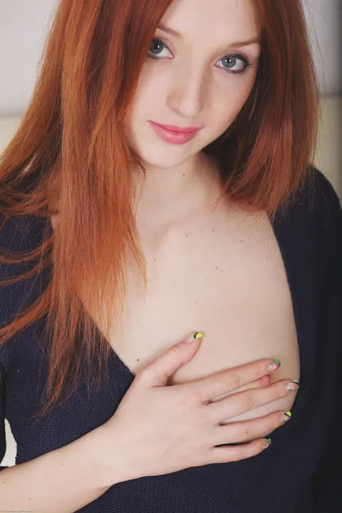 Michelle H: Redhead Lifts Her Skirt and Spreads Her Pussy Wide – photo 3 of 20