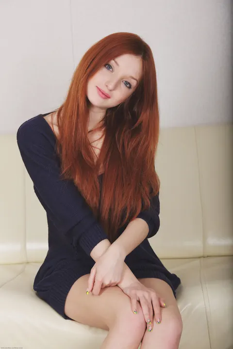 Michelle H: Redhead Lifts Her Skirt and Spreads Her Pussy Wide – photo 1 of 20
