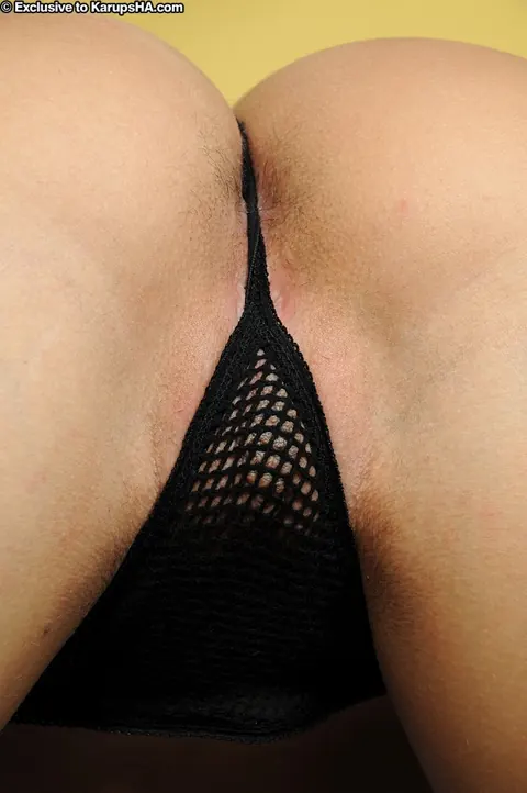 Nicole Grey: Petite Latina Plays with a Pink Dildo in Panties – photo 4 of 21