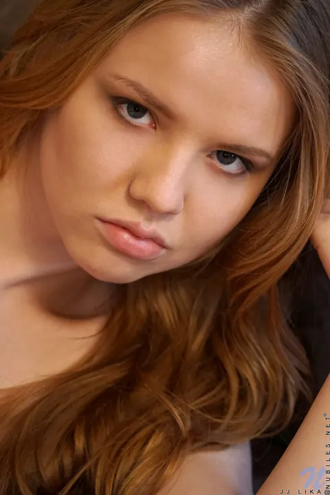 Kate Chase: Petite Redhead Strips Nude and Shows Her Small Natural Tits – photo 21 of 21