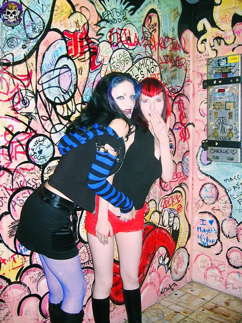 Szandora: Redhead MILF and Brunette Kiss and Lick in the Bathroom Threesome – photo 2 of 16