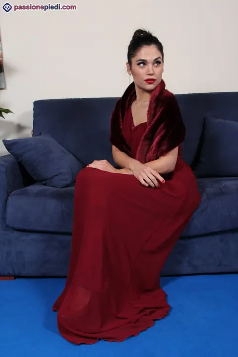 European Brunette Shows Her Feet in High Heels – photo 1 of 12