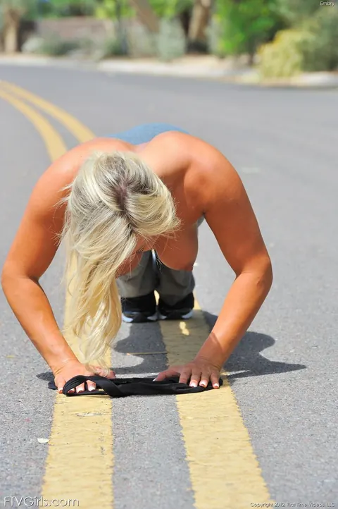 Embry: Blonde Amateur in Yoga Pants Strips and Spreads Outdoors – photo 10 of 21
