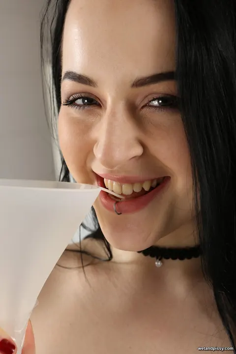 Quinn Lindemann: Russian Brunette Pees Before Toying Her Pussy in the Bathroom – photo 10 of 21