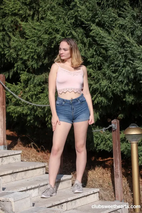 Lina Lee: Blonde European PAWG Fingers Her Pussy Outdoors – photo 2 of 21