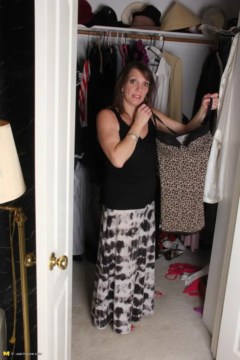 Thick Mature Woman Models Lingerie and a Skirt Then Spreads – photo 1 of 16