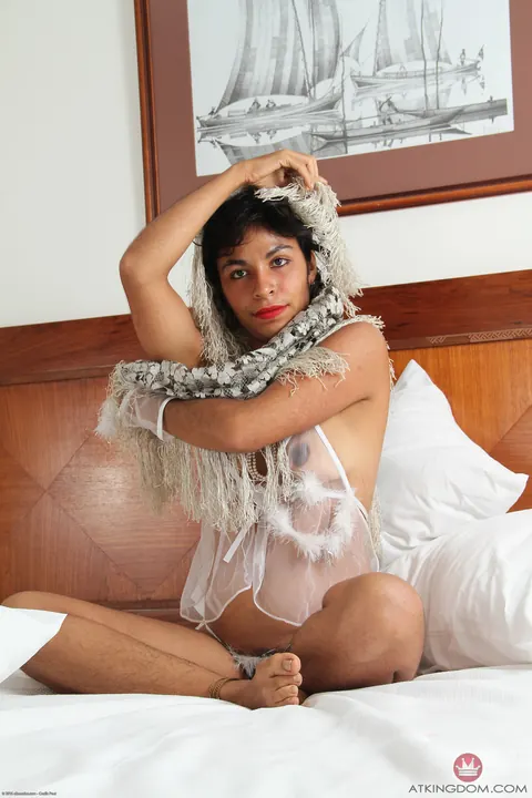 Slim Ebony Woman Strips and Spreads Hairy Folds – photo 1 of 21
