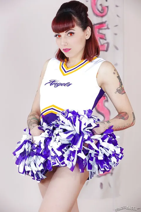 Veronica Layke: Tattooed PAWG Takes Off Her Skirt and Spreads Wide – photo 3 of 16