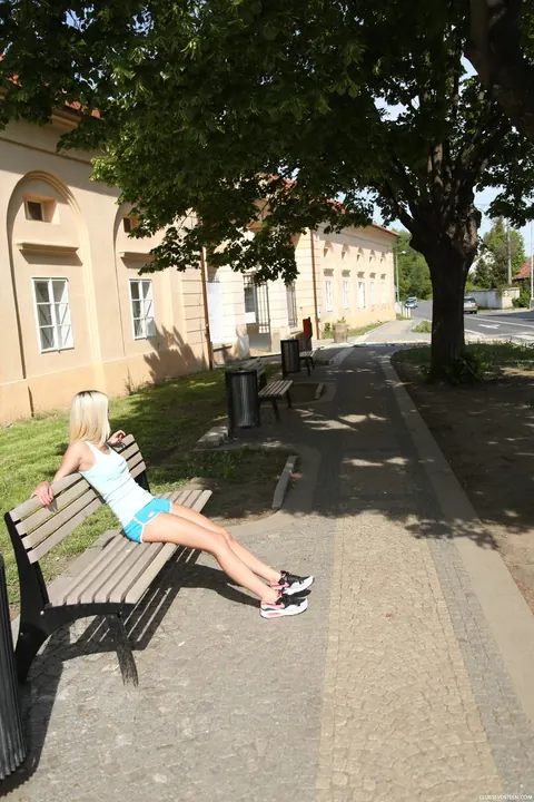 Joleyn: Blonde in Shorts Gets Pussy Licked and Fucked Outdoors – photo 1 of 20