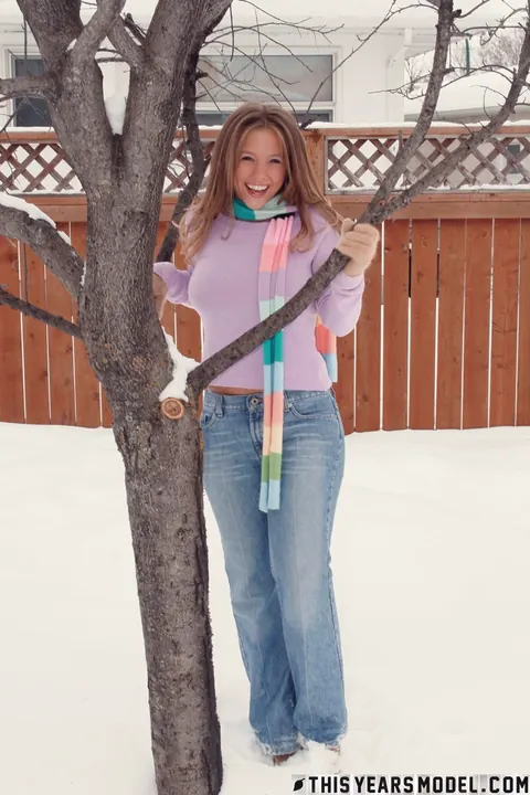 Dawson Miller: Thick Blonde with Big Natural Tits Pulls Jeans Aside in Snow – photo 6 of 15