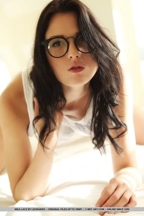 Nika Lace: Tall Skinny Brunette in Glasses Shows Her Shaved Pussy – photo 5 of 18
