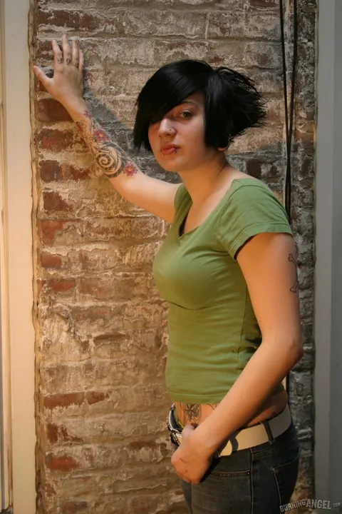 Kylee Kross: Short-Haired Latina Bares Her Big Natural Tits – photo 2 of 17