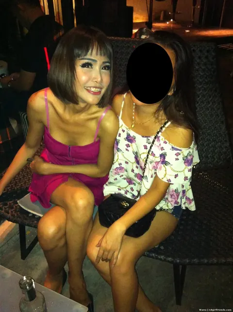 Thai Trans Woman Poses in a Mini Skirt – photo 9 of 16