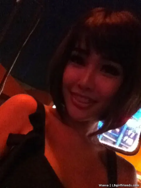 Thai Trans Woman Poses in a Mini Skirt – photo 3 of 16