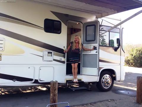 Busty MILF Masturbates Outdoors Before Fucking Her Man – photo 8 of 16