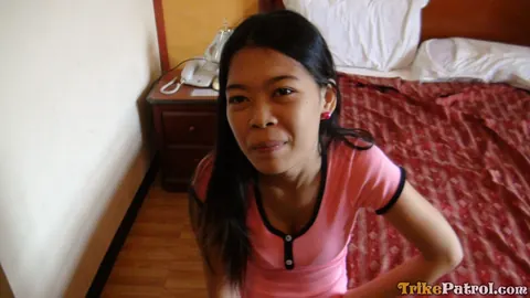 Filipina Undresses and Fucks Her Partner in a Hotel – photo 17 of 21
