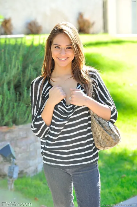 Sara Luvv: Petite Latina Strips Out of Her Bikini Outdoors – photo 14 of 21