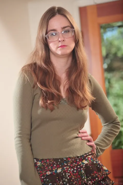 Jay Taylor: Skinny Redhead in Glasses Strips and Spreads – photo 1 of 21