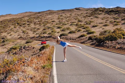 Alison Angel: Tall Blonde Flashes Her Big Natural Tits and Spreads Outdoors – photo 1 of 20
