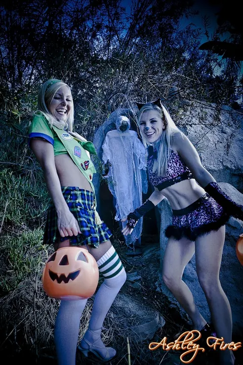 Aaliyah Love: Two Blonde MILFs Undress and Spread Outdoors for Halloween – photo 3 of 17