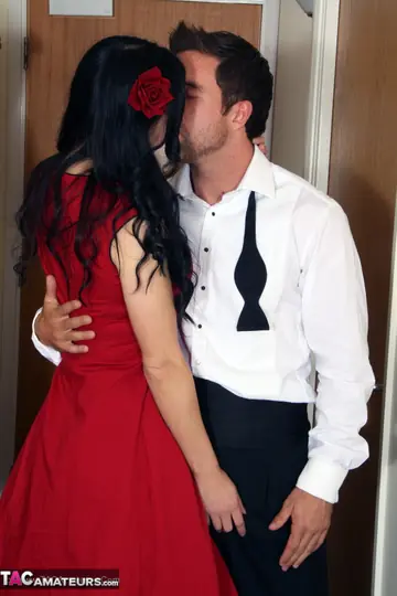 Brunette in a Skirt and Heels Gives a Blowjob Before Anal Doggy