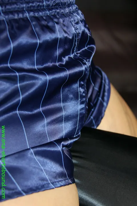 PAWG in Shorts and Socks Gets Restrained and Lifted Off the Ground – photo 7 of 16