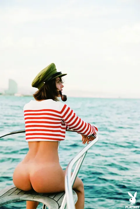 Johanne Landbo: Tall Tanned Brunette in Glasses Shows Her Big Tits on a Boat – photo 11 of 21