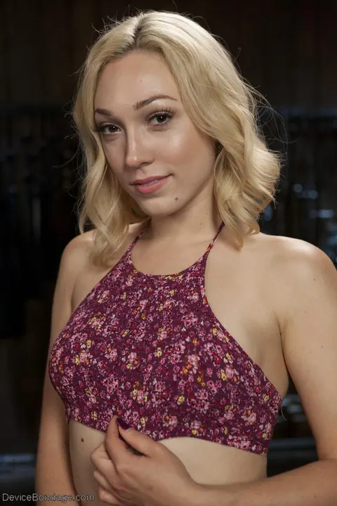 Lily LaBeau: Tall Thick Blonde in Bondage Takes Anal and Spreads Wide – photo 1 of 21