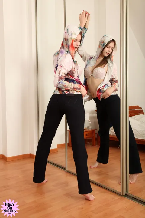 Beata Undine: Brunette Undresses and Fucks Her Partner After Kissing – photo 2 of 21