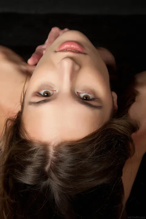 Patsy A: Brunette PAWG Bends Over and Spreads Her Ass Wide on Her Knees – photo 17 of 21