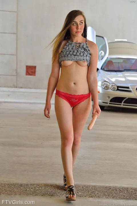 Woman Fingers Her Ass and Rides a Dildo on a Car Outdoors – photo 10 of 21