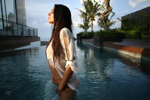 SunnyQ: European Brunette Shows Her Enhanced Tits in Wet Panties by the Pool – photo 10 of 21