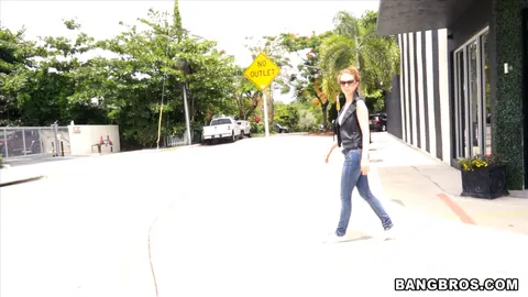 Chanel Monroe: Blonde with Big Tits Gets Fucked in a Car Backseat – photo 2 of 21