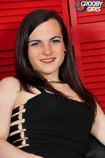 Trans Woman Strips and Poses Fully Nude from All Angles