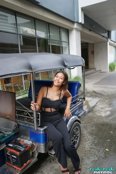 Thick Thai Babe Sucks and Rides Her Partner Before Spreading – photo 2 of 21