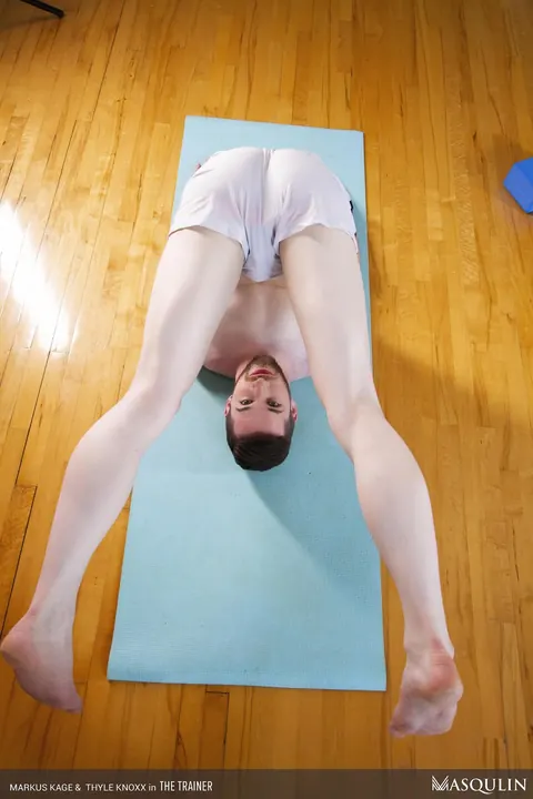 Two Athletic Men Fuck Anal During Yoga Session – photo 4 of 21