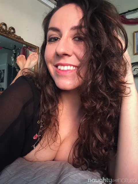 Nikki Silver: Brunette in Panties Selfie Shows Her Hairy Pussy – photo 16 of 20