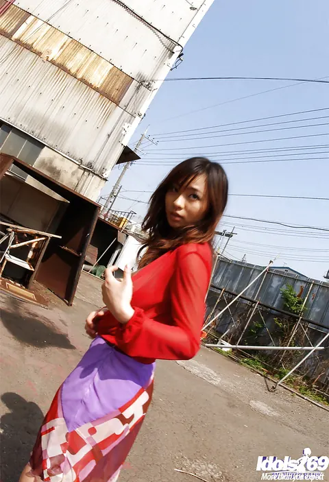 Hikaru Koto: Petite Japanese Woman Reveals Her Small Tits Outdoors – photo 12 of 14