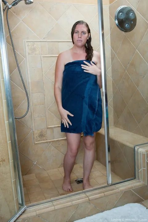 BBW Brunette in Panties Spreads Her Hairy Bush in the Bathroom – photo 16 of 16