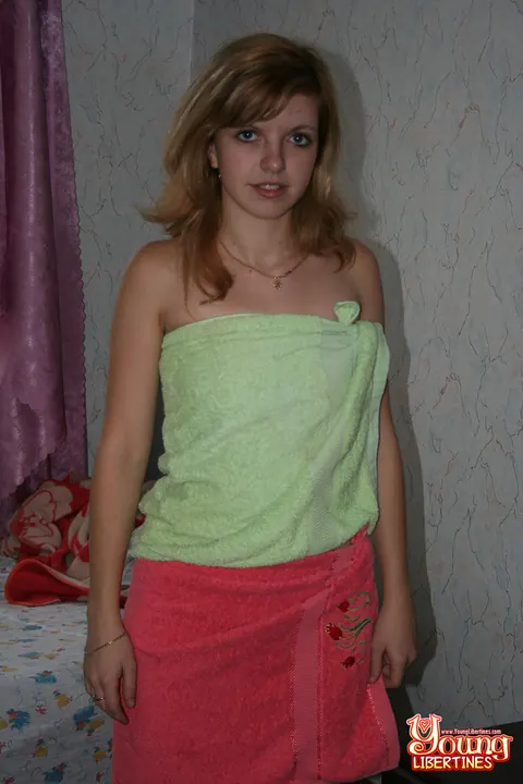 Katya Mukhina: Busty European Blonde Spreads Her Legs for a POV Handjob – photo 1 of 20