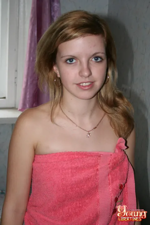 Katya Mukhina: Busty European Blonde Spreads Her Legs for a POV Handjob – photo 3 of 20