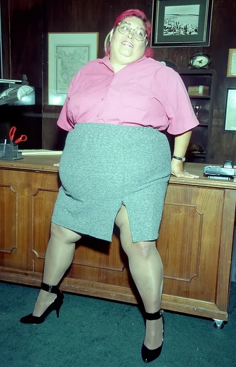 BBW with Big Tits and Glasses Fucks Her Boss in the Office – photo 9 of 21