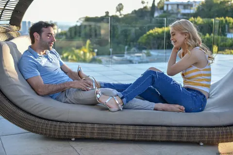 Anastasia Knight: Slim Blonde Gives a Footjob Until Cum on Toes – photo 8 of 21