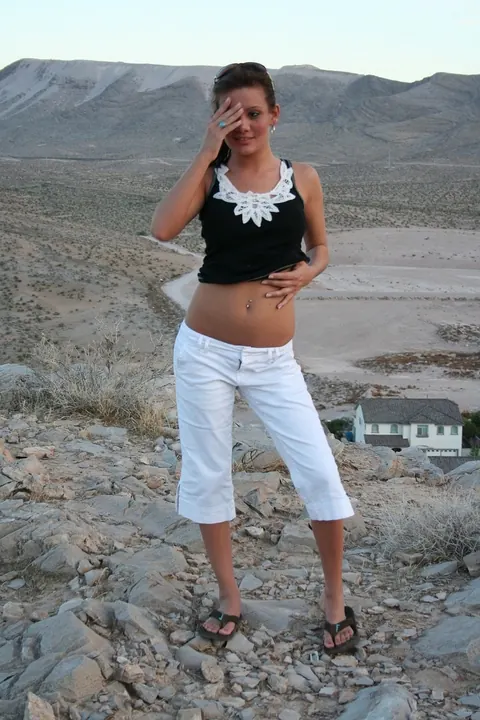Kate Crush: Busty Brunette Strips Out of Her Jeans and Spreads Outdoors – photo 3 of 21