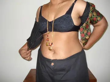 Curvy Indian MILF Undresses and Shows Her Hairy Pussy