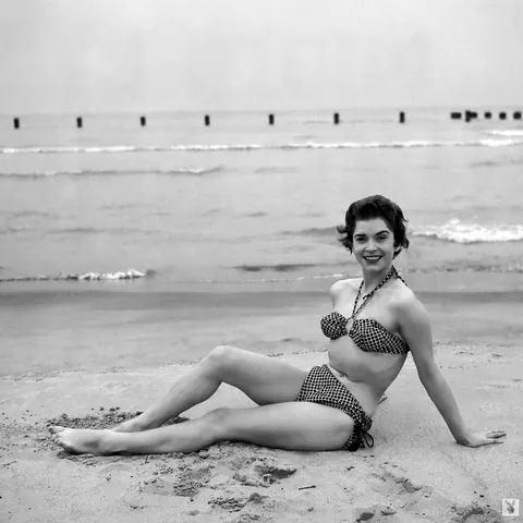 Barbara Cameron: Curly Blonde in a Bikini and Glasses Poses Outdoors – photo 5 of 12