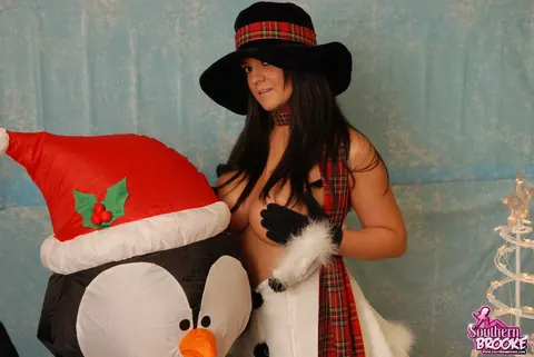 Kates Playground: Busty PAWG Poses in Christmas Lingerie and Heels – photo 7 of 12