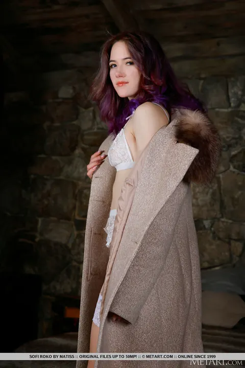 Sofi Roko: European Brunette in White Nylons Sheds Coat and Spreads Her Legs – photo 3 of 18