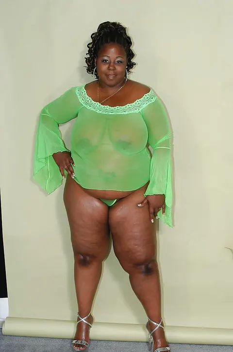 Sabrina Love: Ebony BBW in Heels Reveals Her Big Tits and Curves – photo 1 of 16