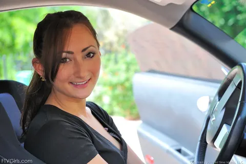 Busty Brunette Strips Out of Her Jeans in the Car – photo 1 of 21